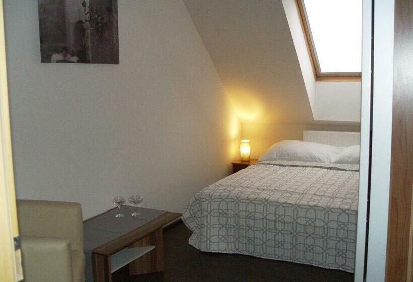 بنسيون Penzion Zlaty Orol