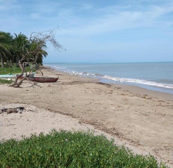 Пансион Playa Kai Glamping