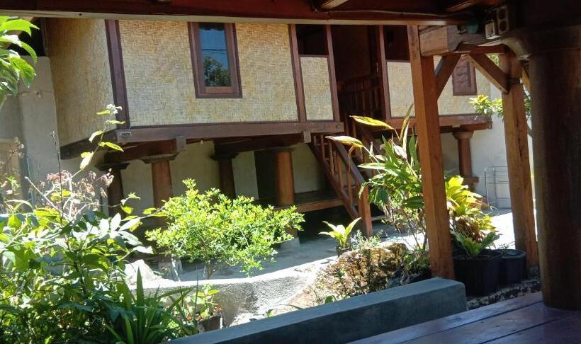 פנסיון Radiya Guesthouse