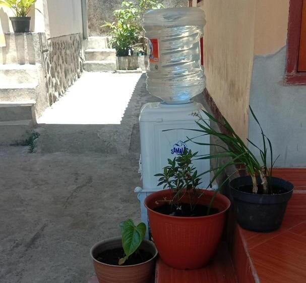 פנסיון Radiya Guesthouse