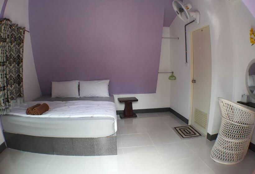 פנסיון Sawan Srang Nang Kaew