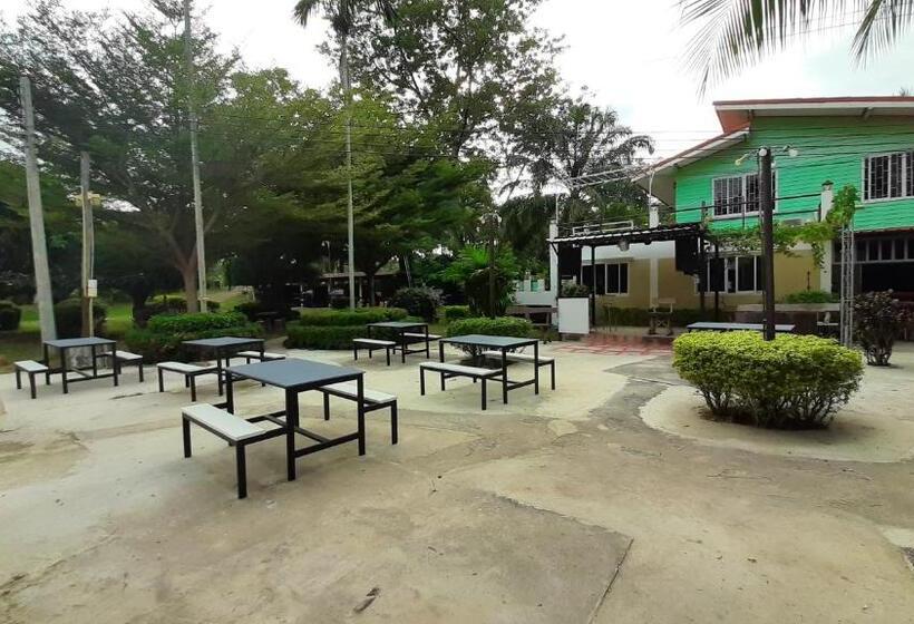 פנסיון Sawan Srang Nang Kaew