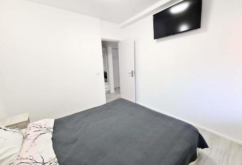 بنسيون Vila Giulia Voineasa