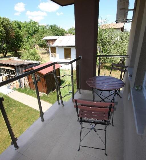 פנסיון Villa Jerman