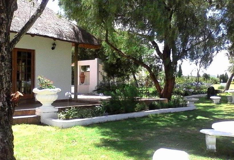 פנסיון Warembo Lodge