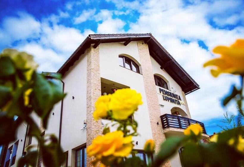 Pensiunea Luminita