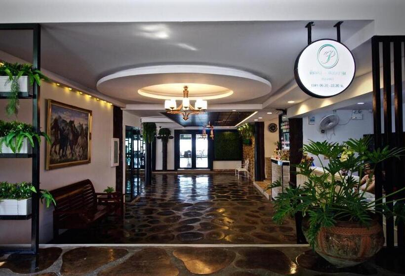 Phornpailin Riverside Resort