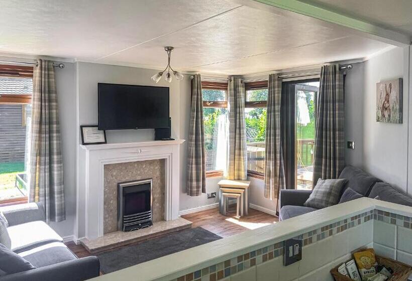 リゾートホテル Athelington Hall Farm Lodges