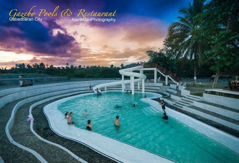 אתר נופש Gazebo Pools And Restaurant