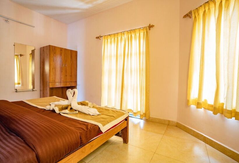 אתר נופש Kay's By The Sea