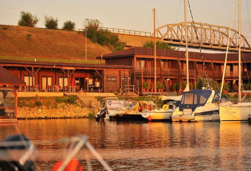 리조트 Lifeharbour Limanu