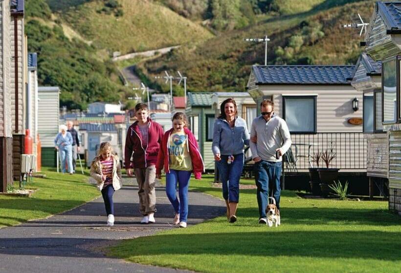 Курорт Pease Bay Holiday Park