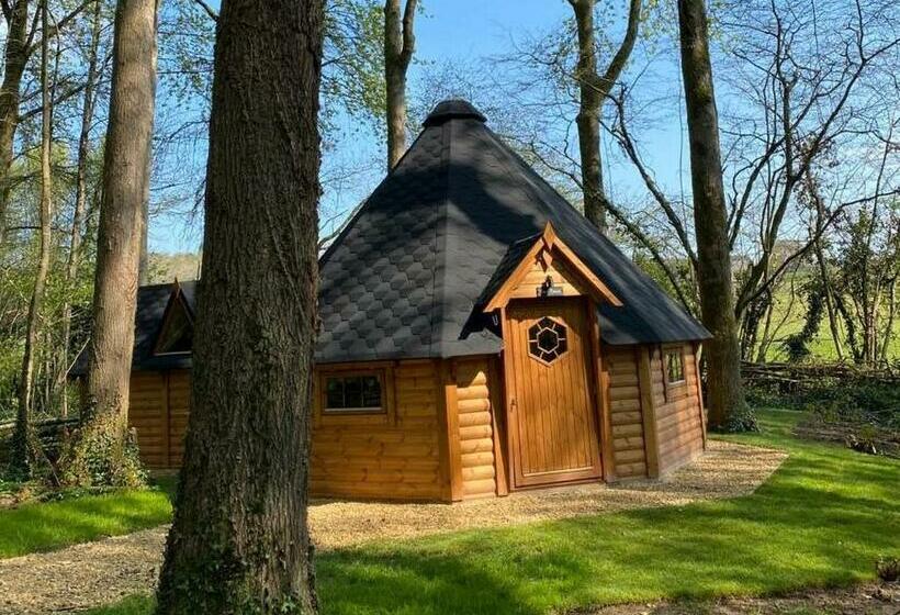 منتجع Peckmoor Farm Lodges