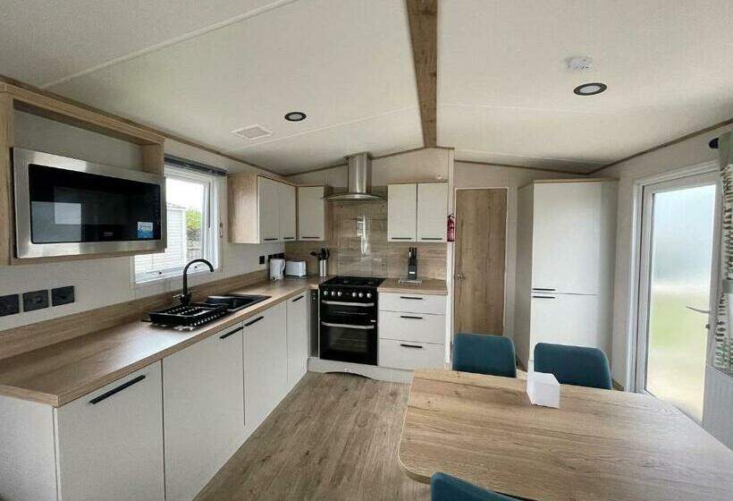 منتجع Skirlington