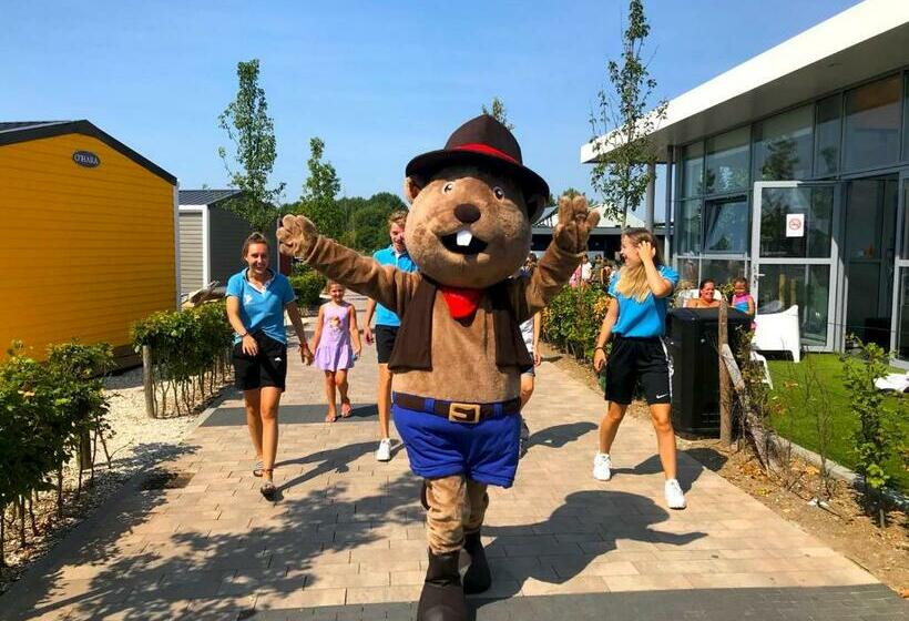 Курорт Vakantiepark Eiland Van Maurik