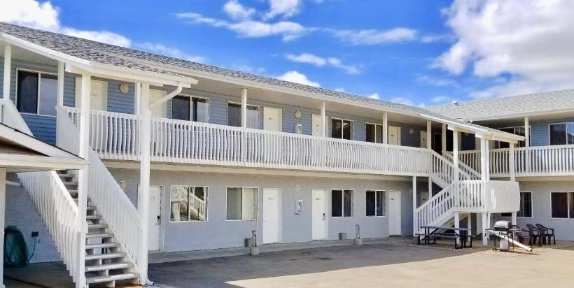 Twilight Country Motel