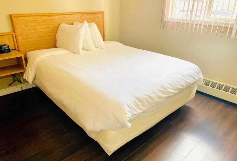 Twilight Country Motel