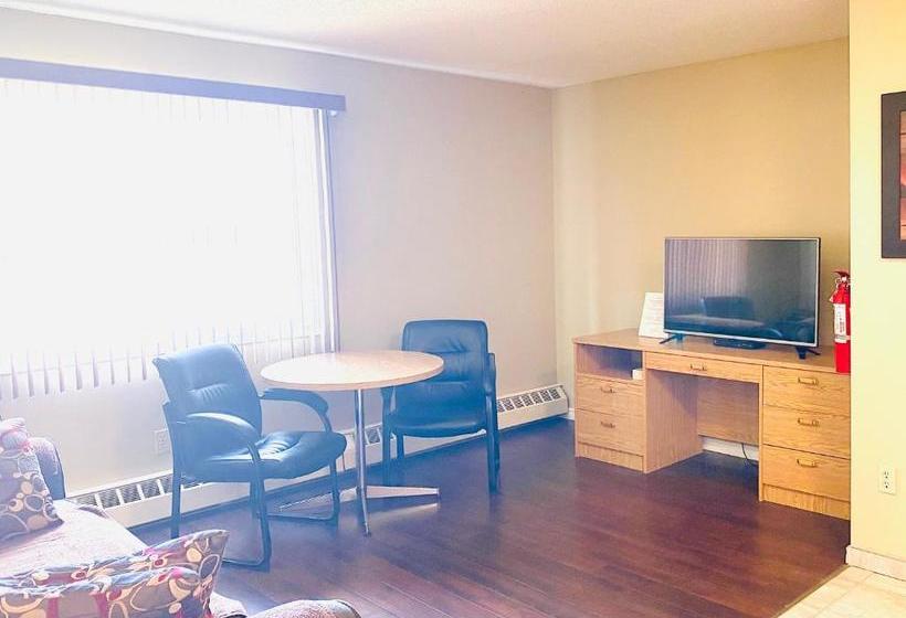 Twilight Country Motel