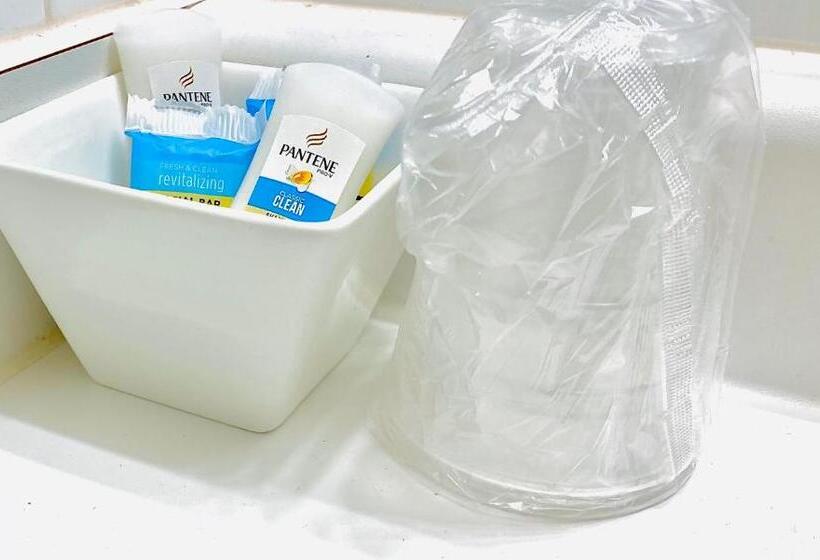 Twilight Country Motel