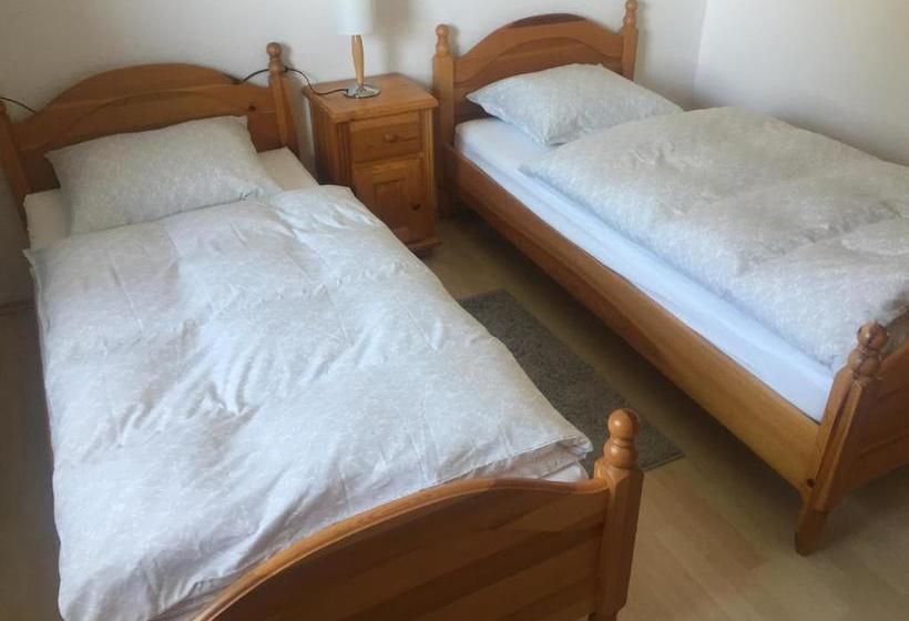 호스텔 Erlebnislokal Lammersdorfer Hof