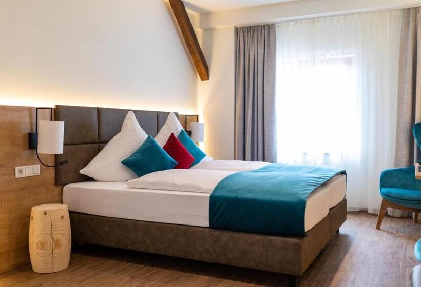 ユースホステル Gasthof Krone Ochsenfeld