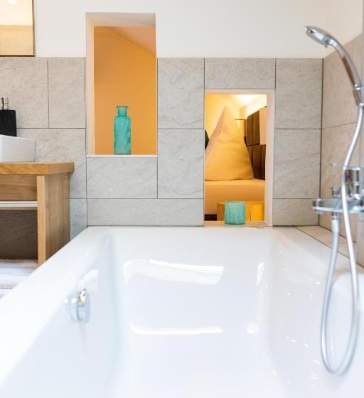 ユースホステル Gasthof Krone Ochsenfeld