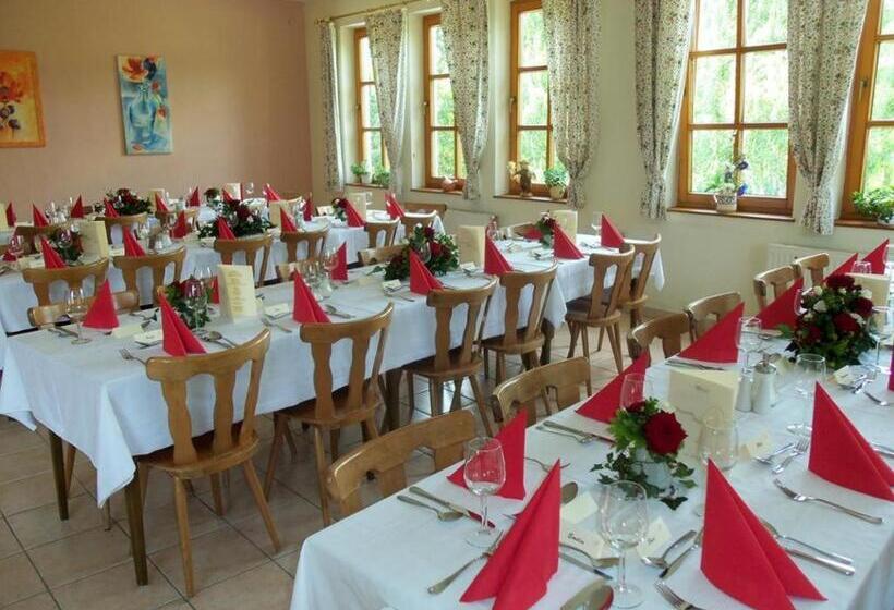 הוסטל Gasthof Pension „zur Hammerschmiede“