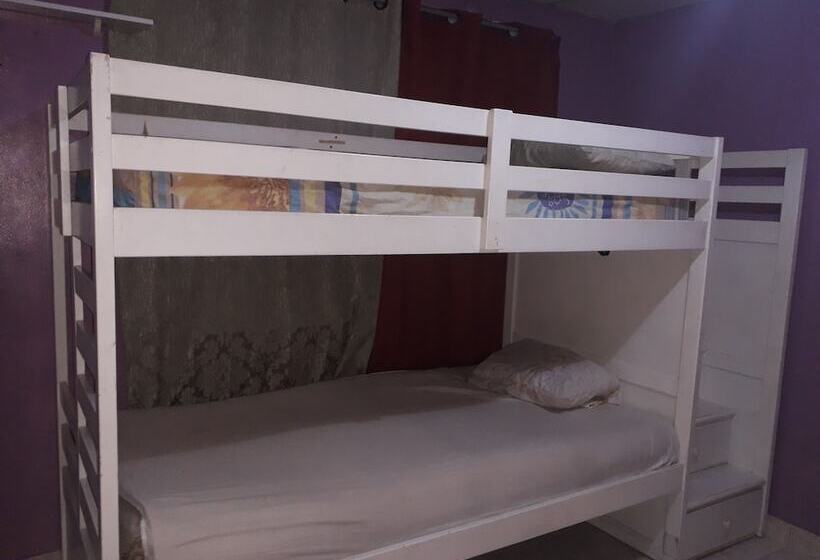 فندق صغير Tourist Center Of  Tours Of Panamá