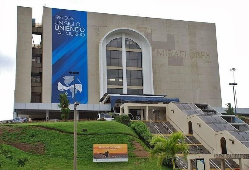 ユースホステル Tourist Center Of  Tours Of Panamá