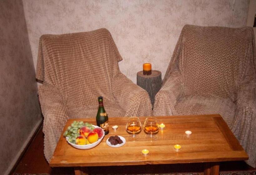 B&b Sunrise House Aygavan