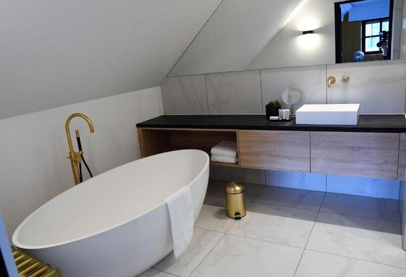 ベッドアンドブレックファースト Ask Lily