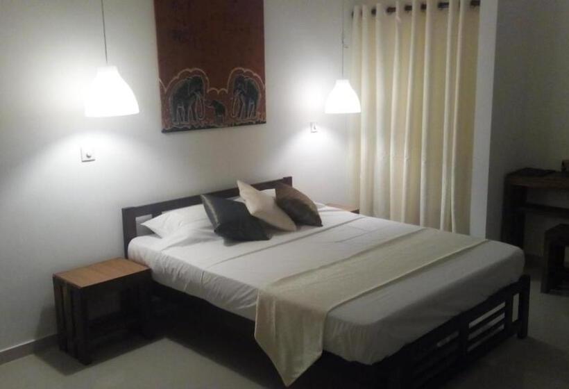 مبيت وإفطار Colibri Villa