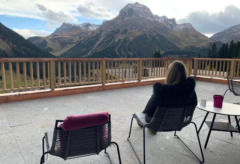 ベッドアンドブレックファースト Skilodge Oberlech