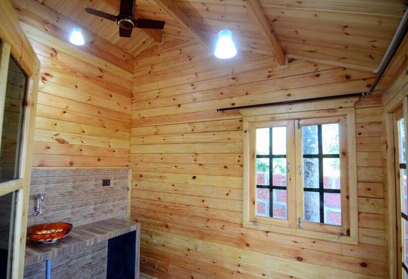 Cozywoods Hill Resort