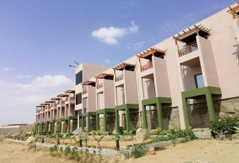 Hotel شاليهات العرسان بمسبح وبدون مسبح بمحايل عسير ترقش