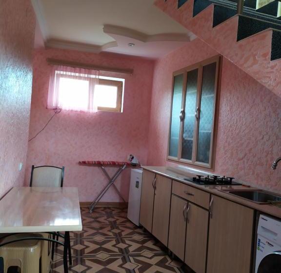 Alex Hotel In Shinuhayr