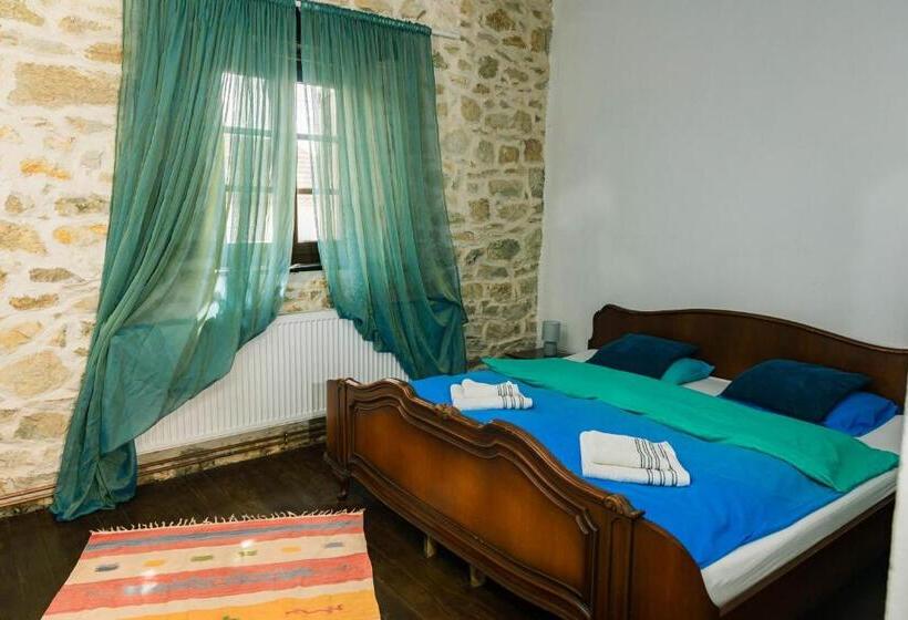 Отель Casa Thea Cheile Nerei