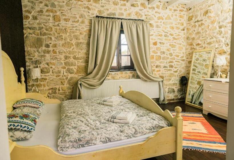 Отель Casa Thea Cheile Nerei