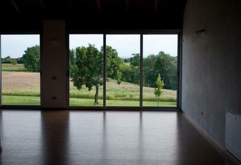 בית מלון כפרי Cascina Bellaria