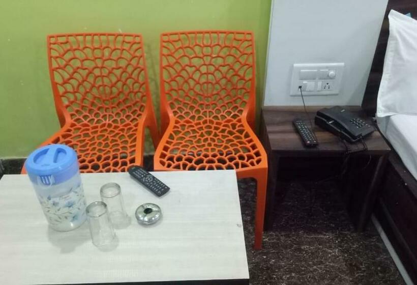 Ditto Room Hotel Kartik, Deoghar