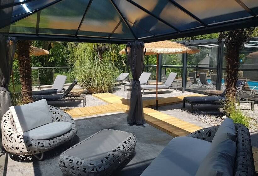 Отель Domaine De La Résidence   Hôtel, Spa & Restaurant