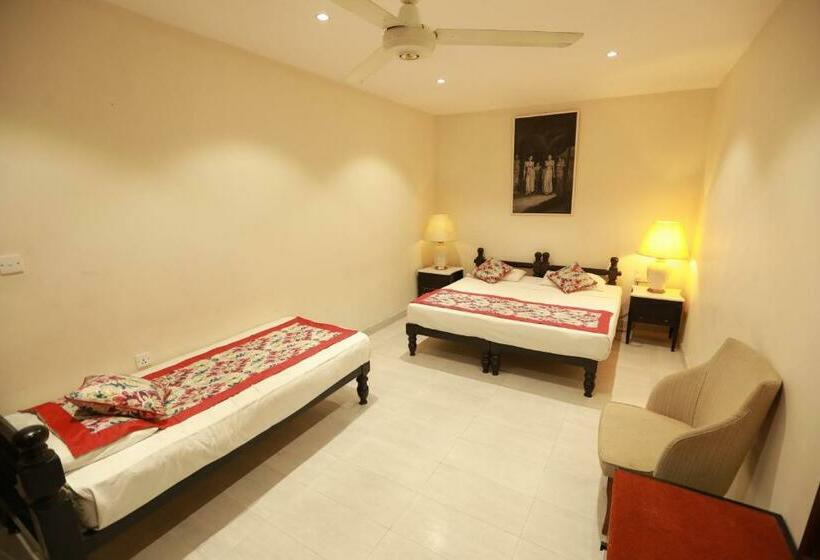 Отель Earl's Red Kurunegala