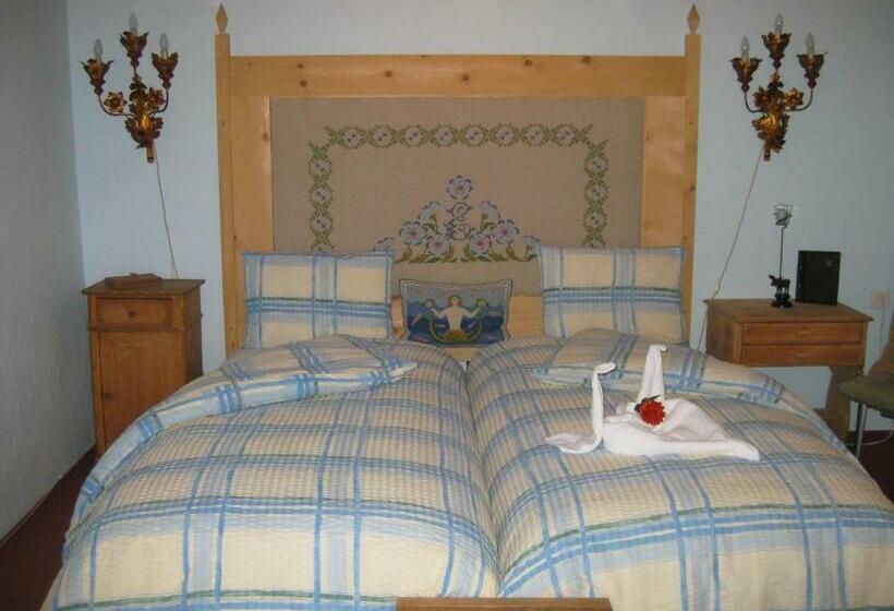 בית מלון כפרי Garni Fluela Susch