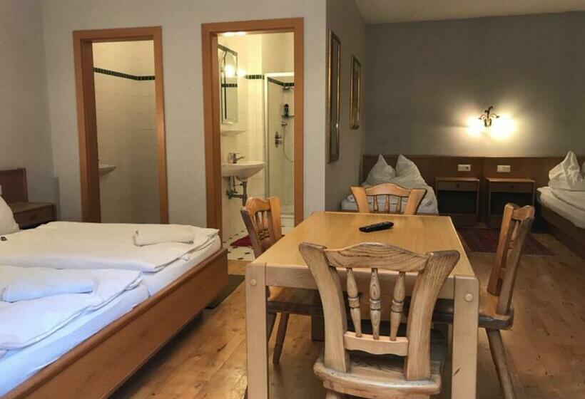 בית מלון כפרי Gasthof Polly