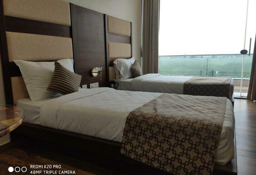 Отель Greenland