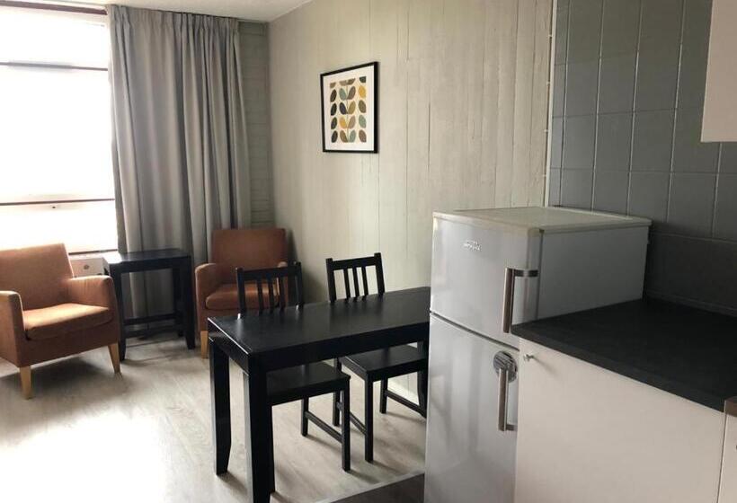 בית מלון כפרי & Hostel Silmu