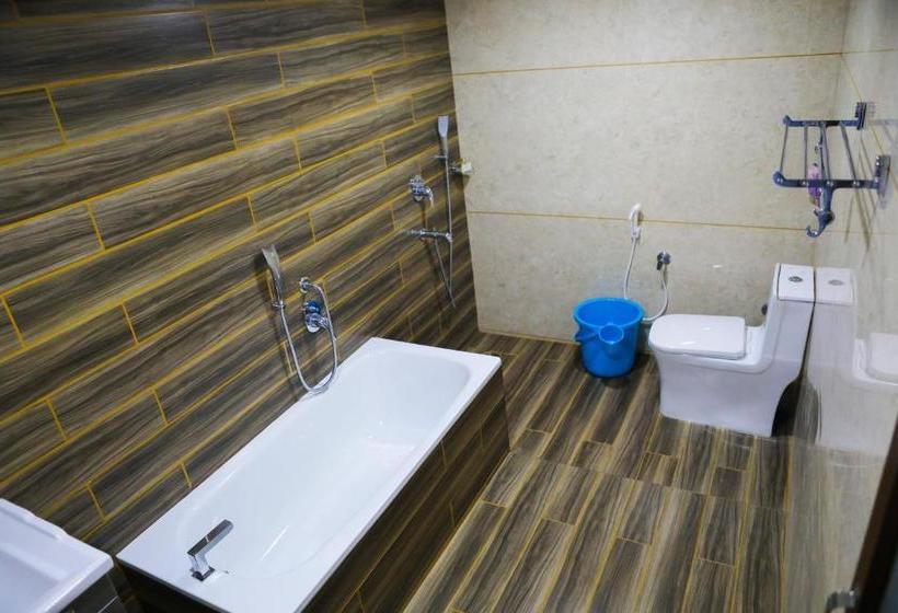 בית מלון כפרי Kalpana Residency