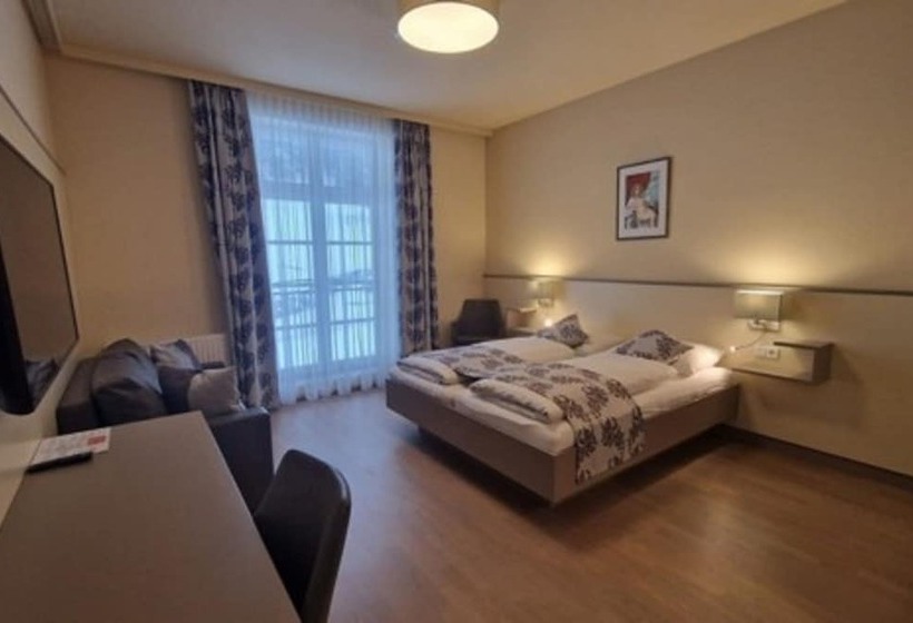 בית מלון כפרי Kirchenwirt In Maria Schutz