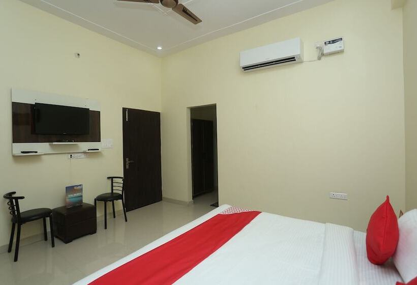 فندق Oyo 16995 Sr Blessings