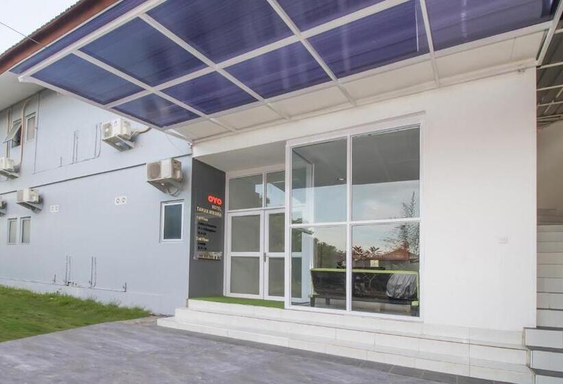 בית מלון כפרי Oyo 2270  Taman Wirama